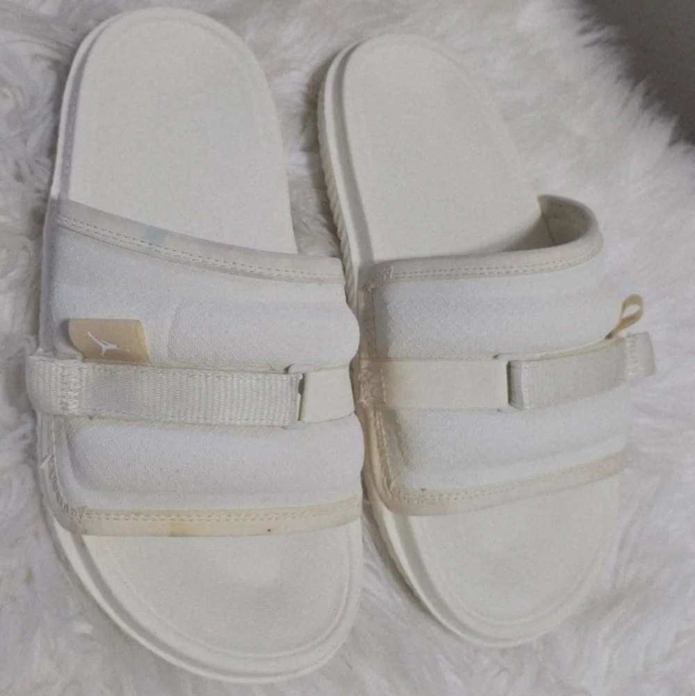Jordan Super Play Slides Sandals Coconut Milk Men's Size 40🌴✌️